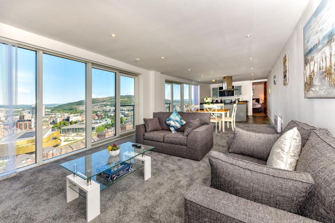 Just Stay Wales - Meridian Tower Marina & City View - 2 Bed Apartment Свонсі Екстер'єр фото