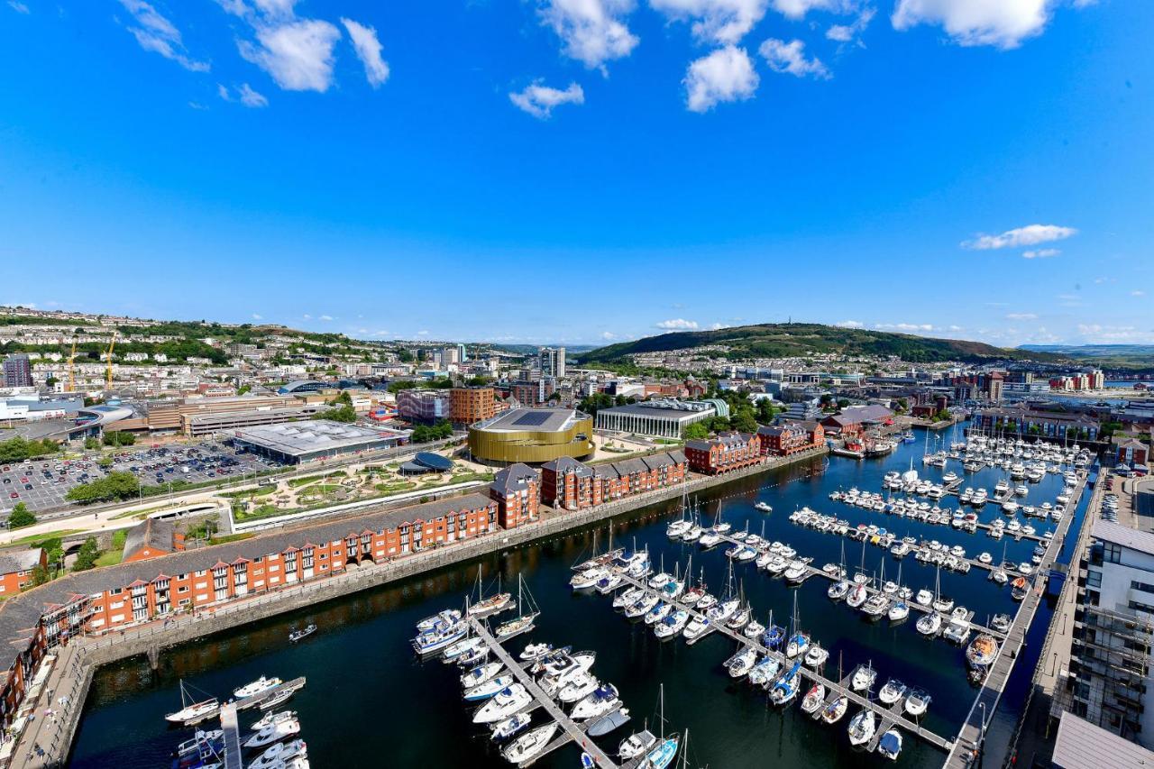 Just Stay Wales - Meridian Tower Marina & City View - 2 Bed Apartment Свонсі Екстер'єр фото